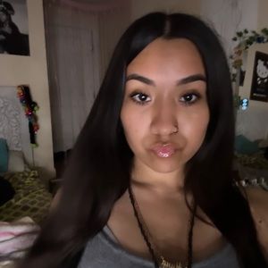 Meet your Posher, Alyna